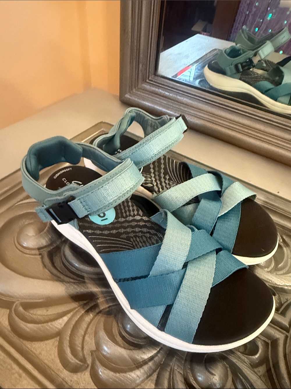 Clarks 6 Mira Tide Teal Combination Aqua Cross-Strap Sandals